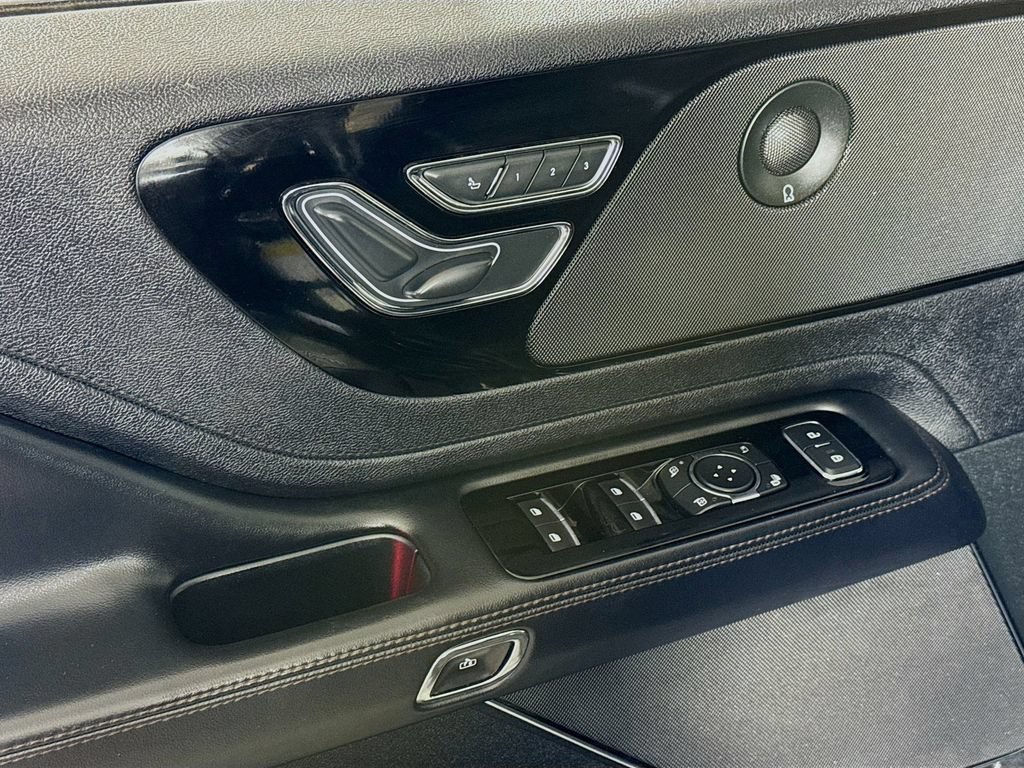 Used 2022 Lincoln Aviator Reserve AWD/4WD image 18