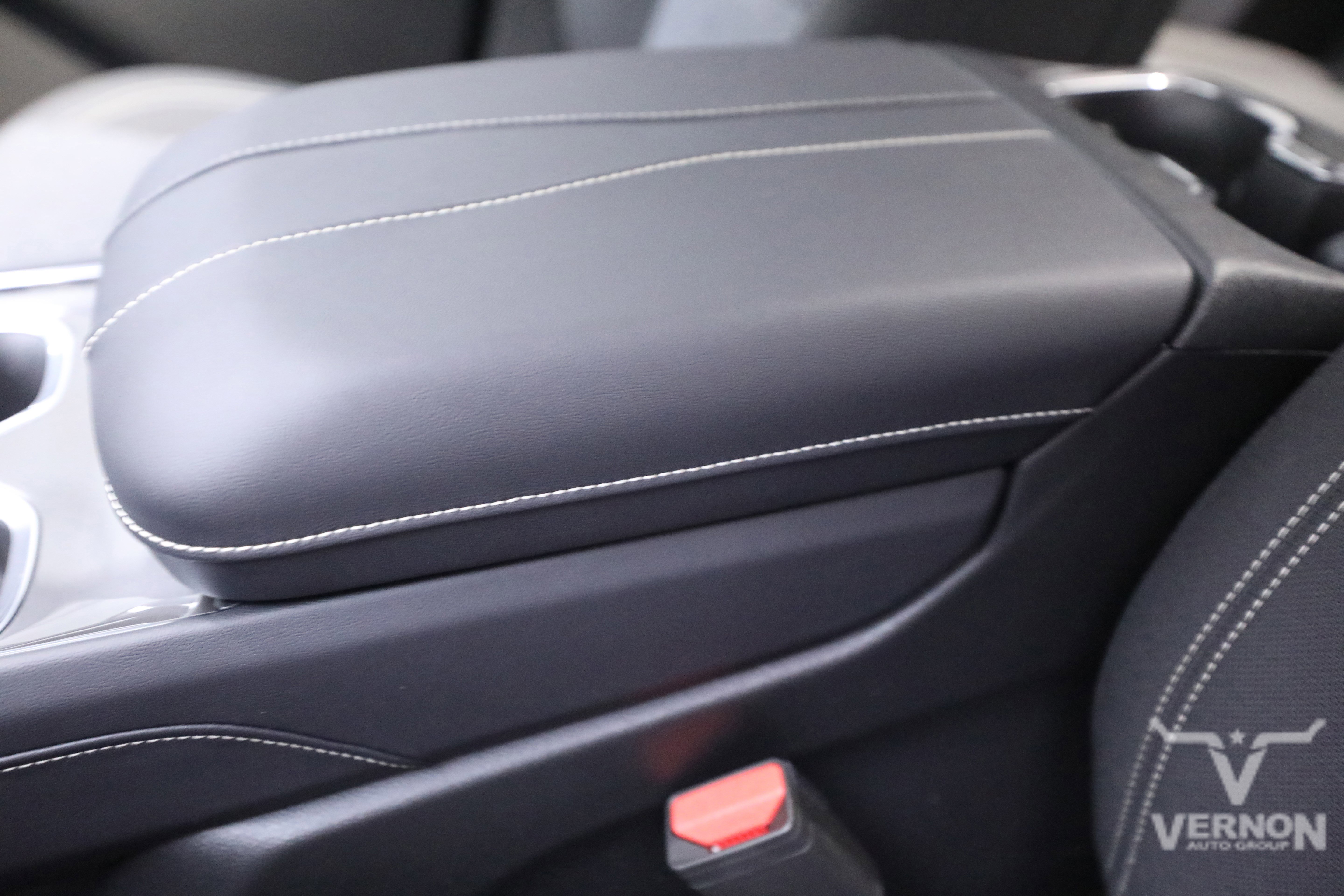 New 2025 GMC Acadia Elevation image 15