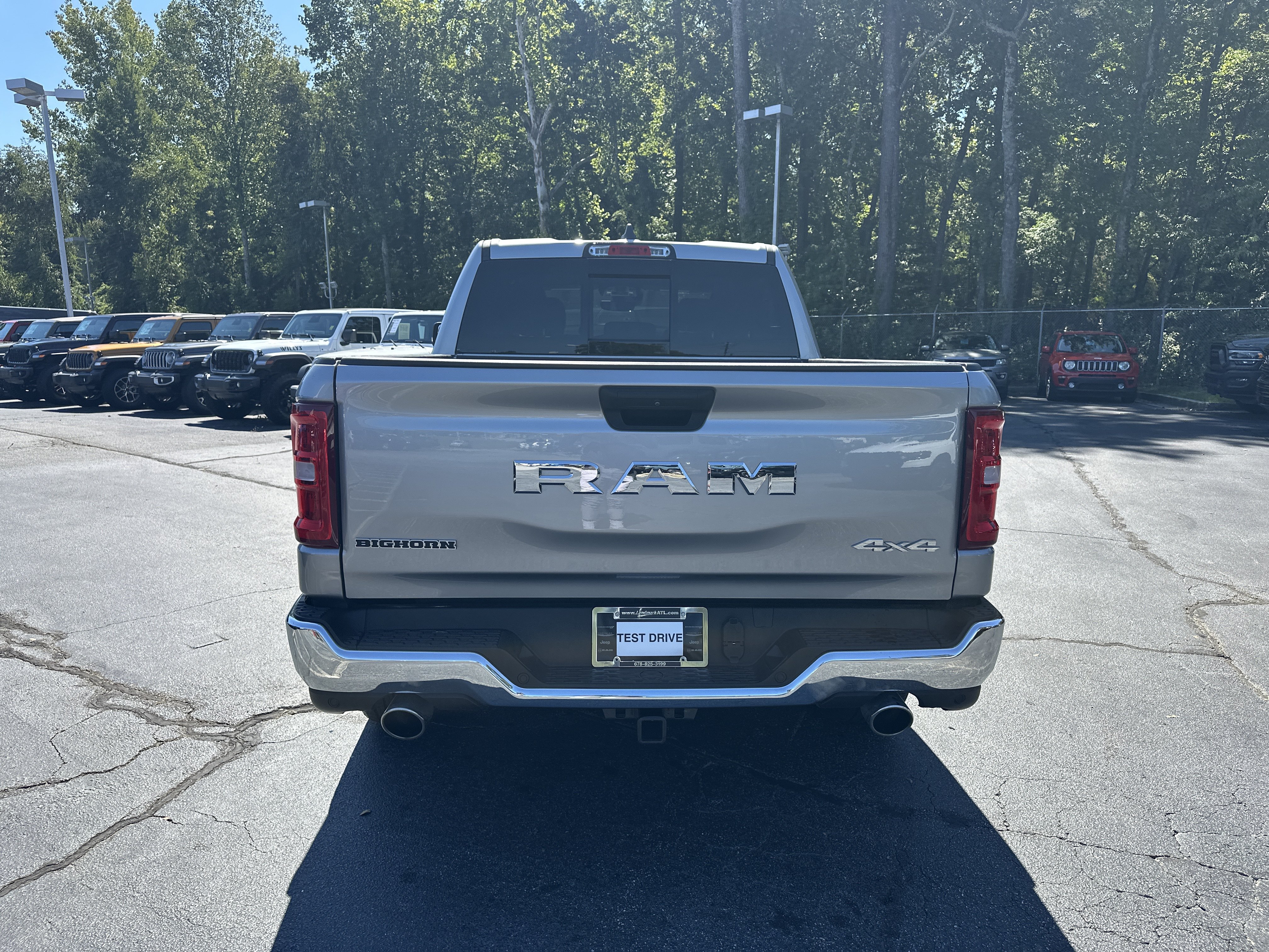 Used 2025 RAM 1500 Big Horn AWD/4WD image 8