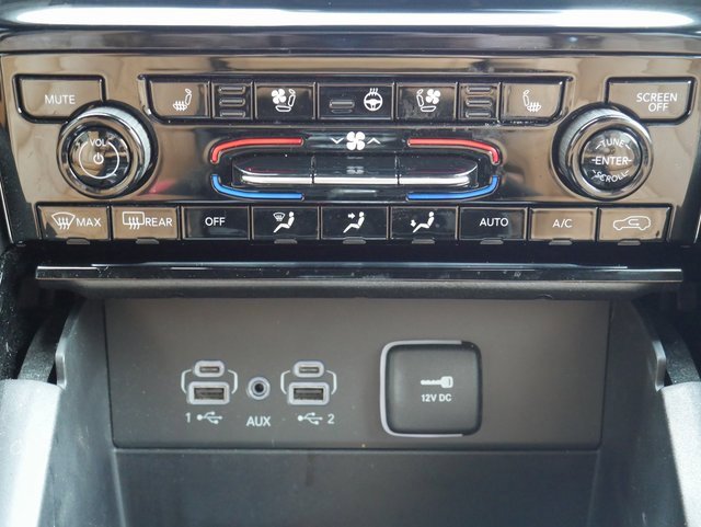 Used 2024 Jeep Grand Cherokee L Summit image 25