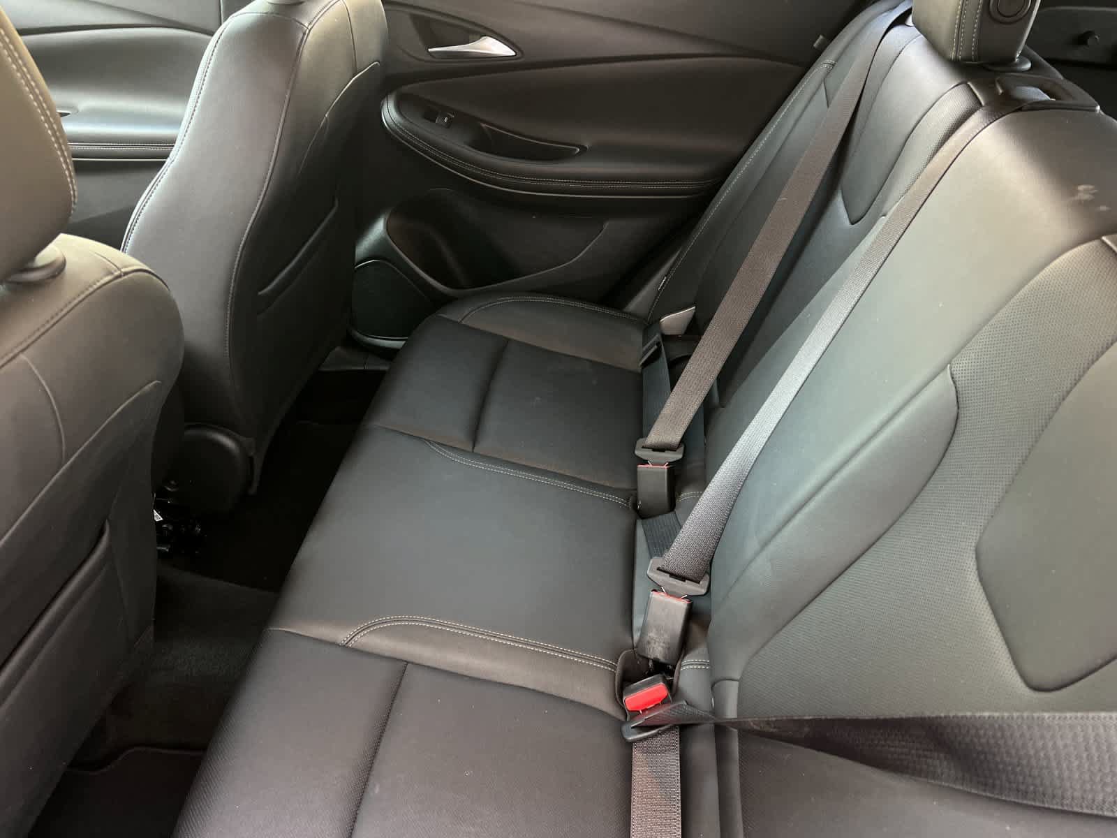 Used 2024 Buick Encore GX Sport Touring AWD/4WD image 5