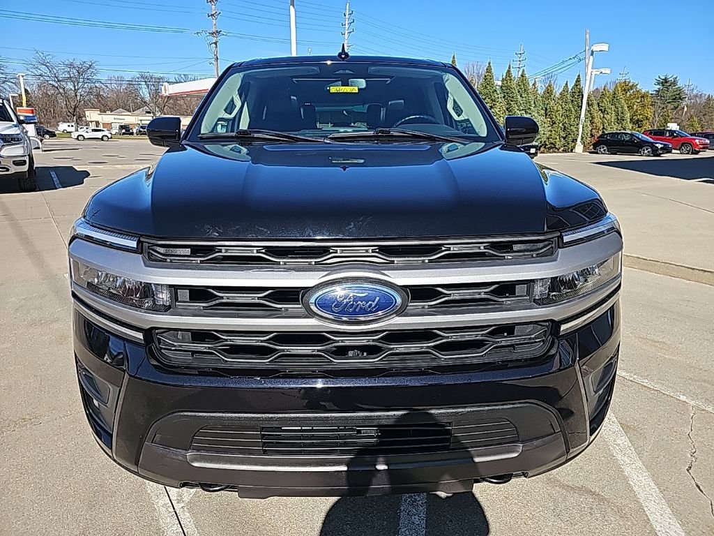 Used 2022 Ford Expedition XLT image 6