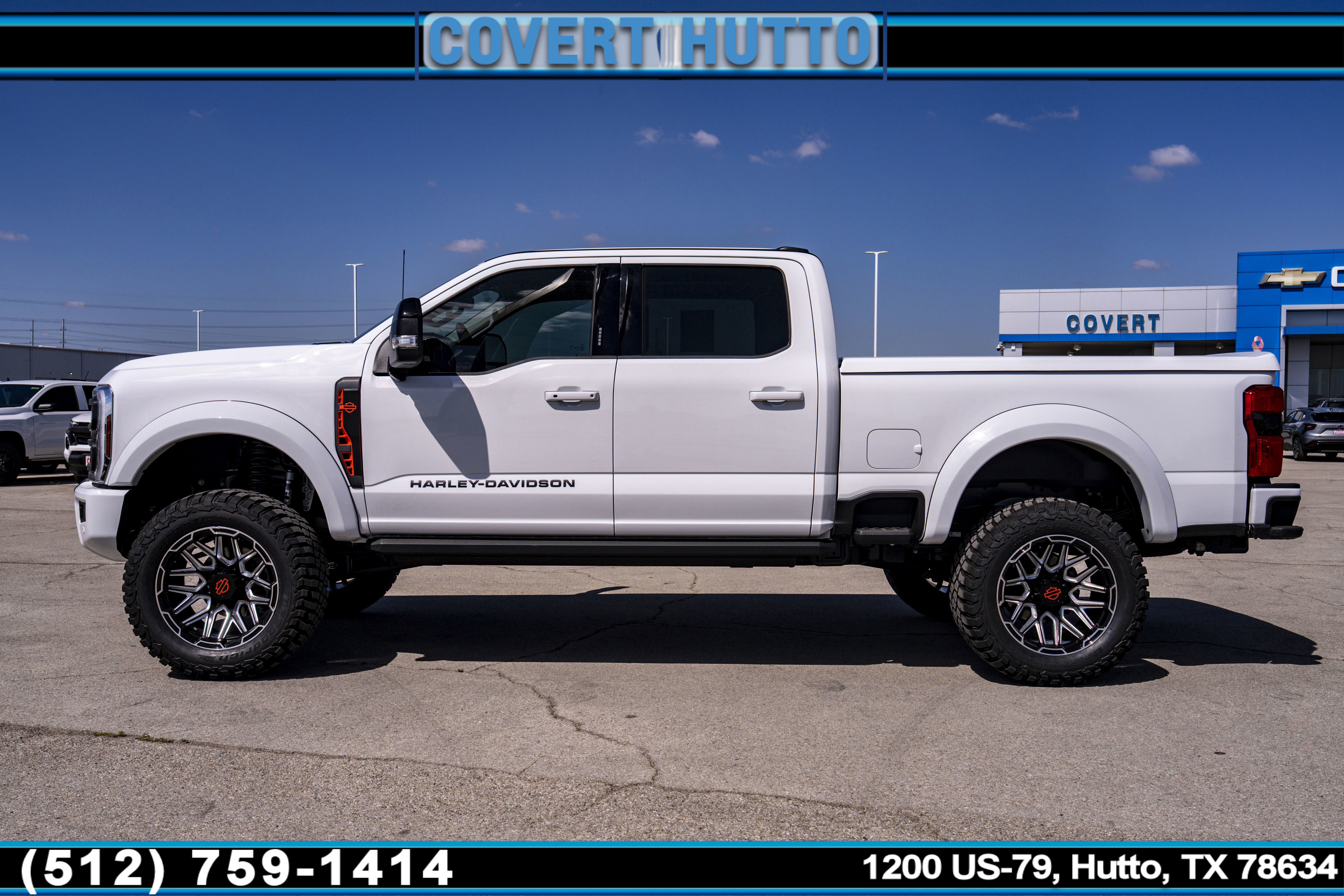 New 2026 Ford F250 Lariat w/ Black Appearance Package image 9