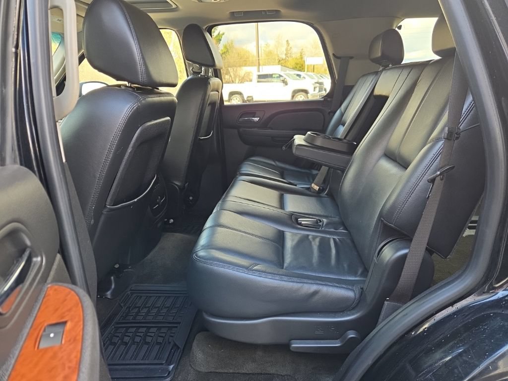 Used 2008 GMC Yukon SLT w/ SLT Preferred Equipment Group AWD/4WD image 22