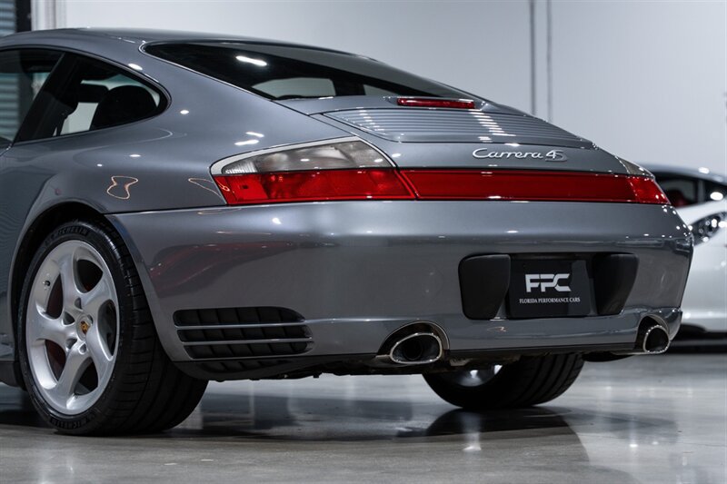 Used 2004 Porsche 911 Carrera 4S AWD/4WD image 14