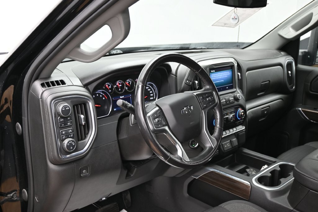 Used 2021 Chevrolet Silverado 1500 RST w/ Max Trailering Package AWD/4WD image 16