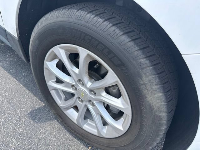 Used 2020 Chevrolet Equinox LT w/ Driver Convenience Package FWD image 9