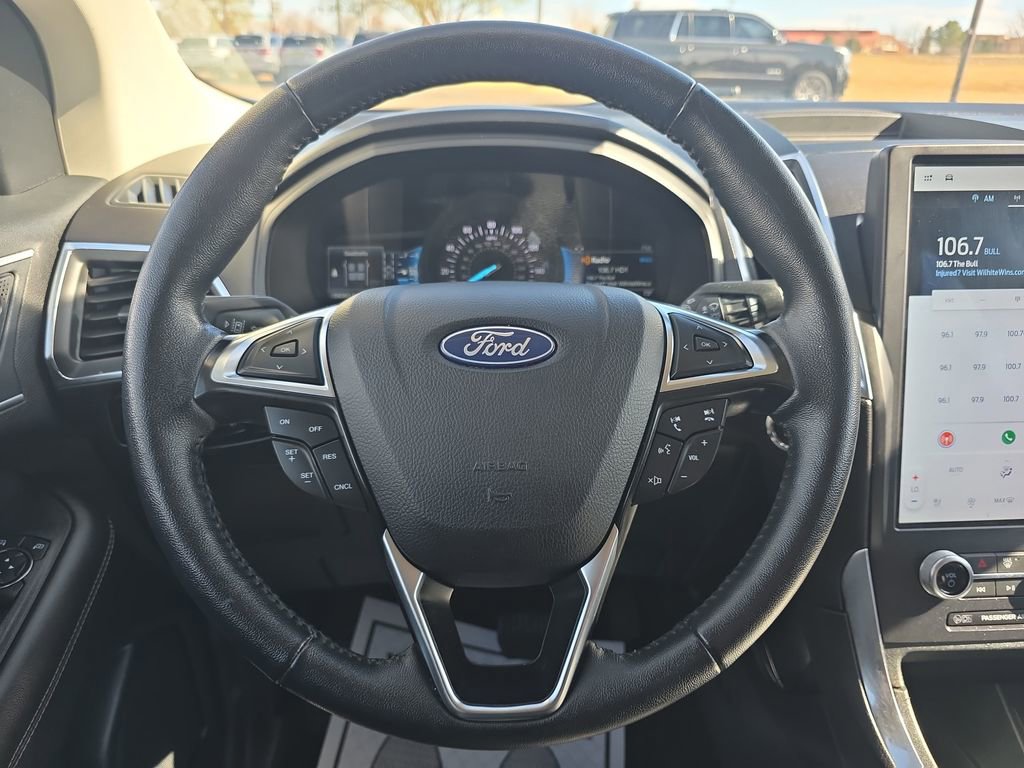 Used 2024 Ford Edge Titanium image 14