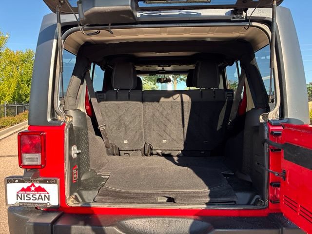 Used 2018 Jeep Wrangler Unlimited Rubicon AWD/4WD image 15
