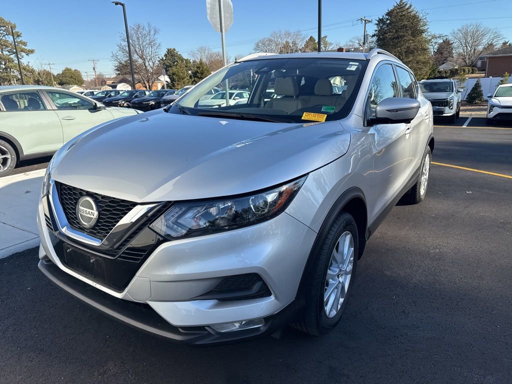 Used 2022 Nissan Rogue Sport SV w/ Technology Package image 7