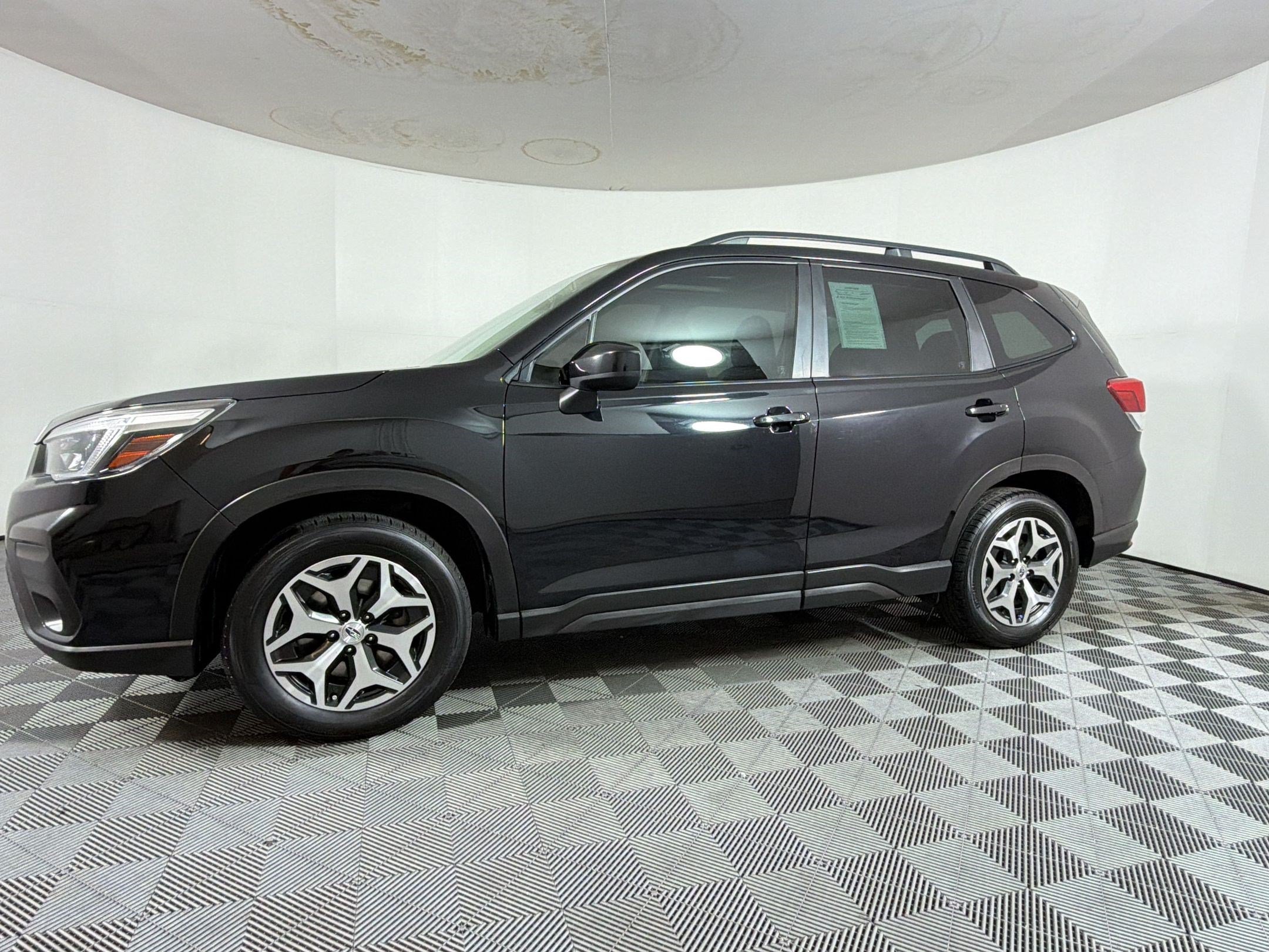 Used 2021 Subaru Forester Premium w/ Popular Package #1 AWD/4WD image 19