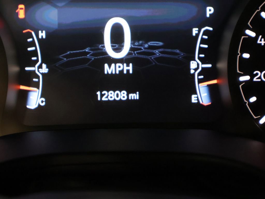 Used 2024 Jeep Compass Limited image 37