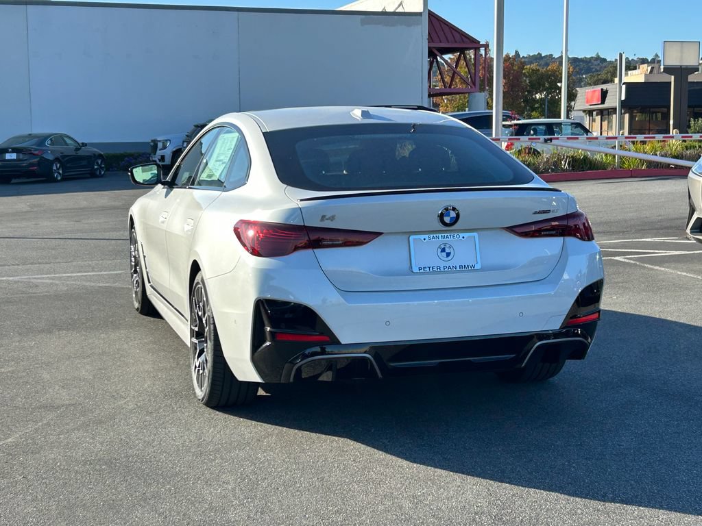 New 2026 BMW i4 eDrive40 w/ M Sport Package RWD image 3