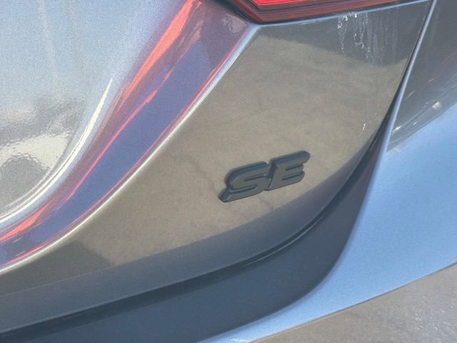 Used 2024 Toyota Camry SE w/ Convenience Package image 13