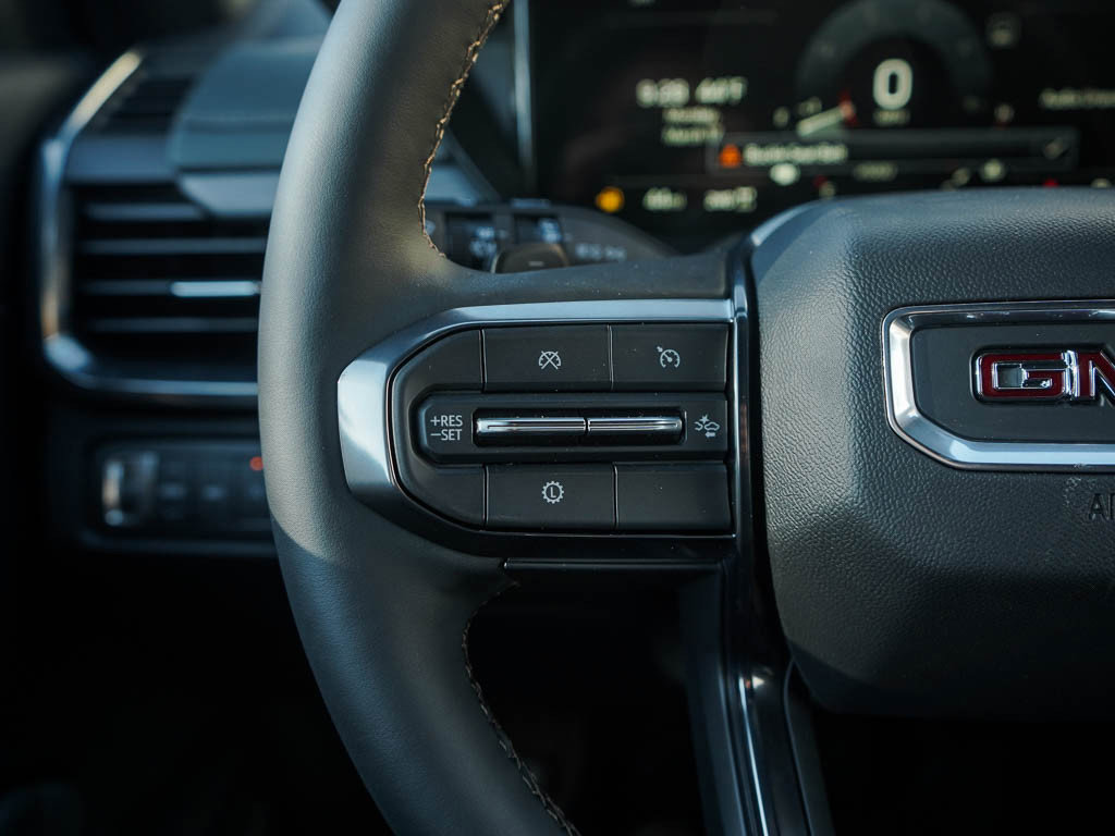 New 2025 GMC Acadia AT4 image 22