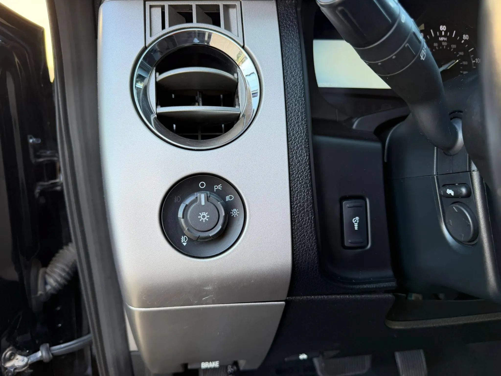Used 2017 Ford Expedition EL Limited RWD image 31
