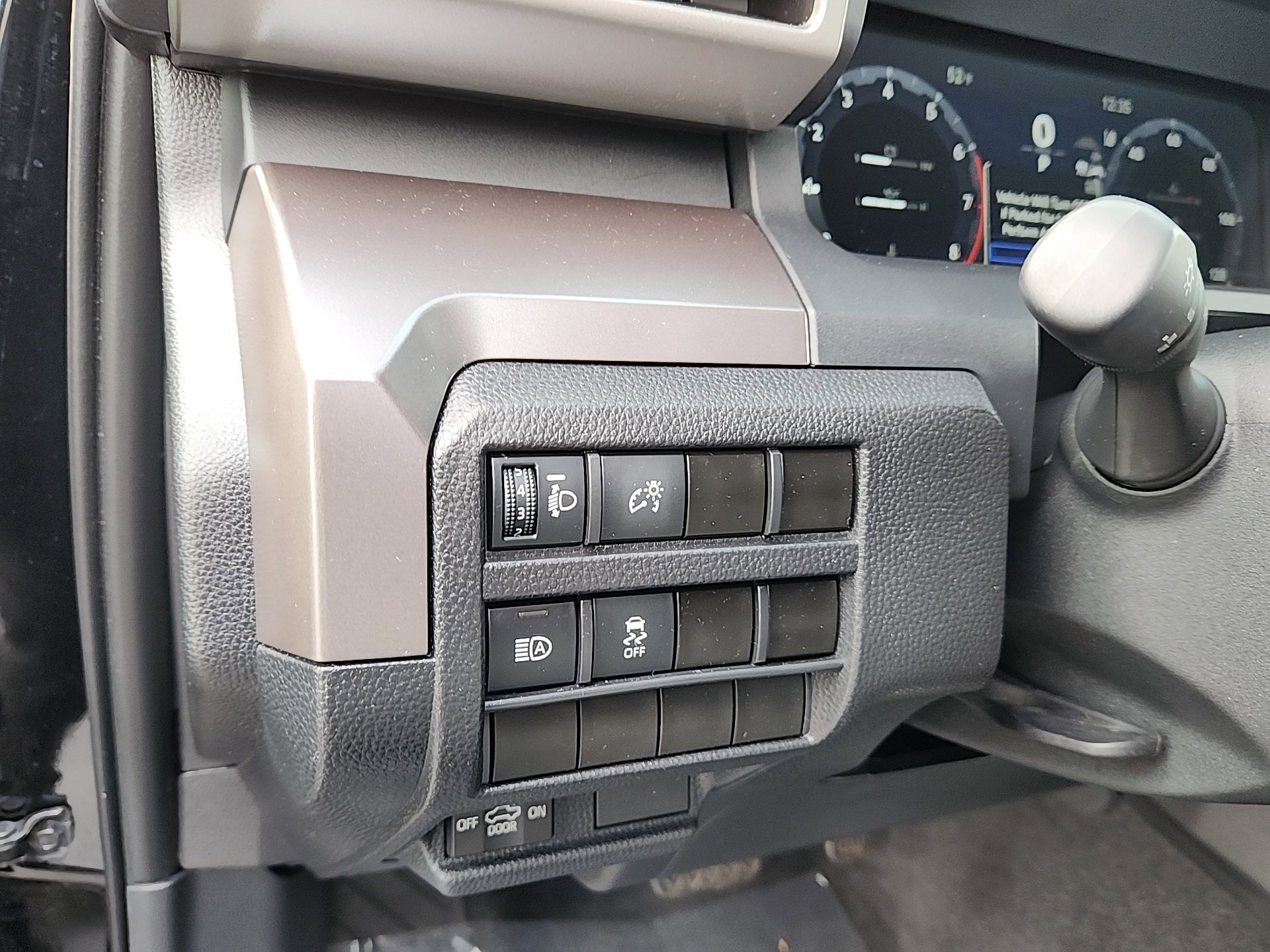 Used 2024 Toyota Tacoma TRD Off-Road image 12