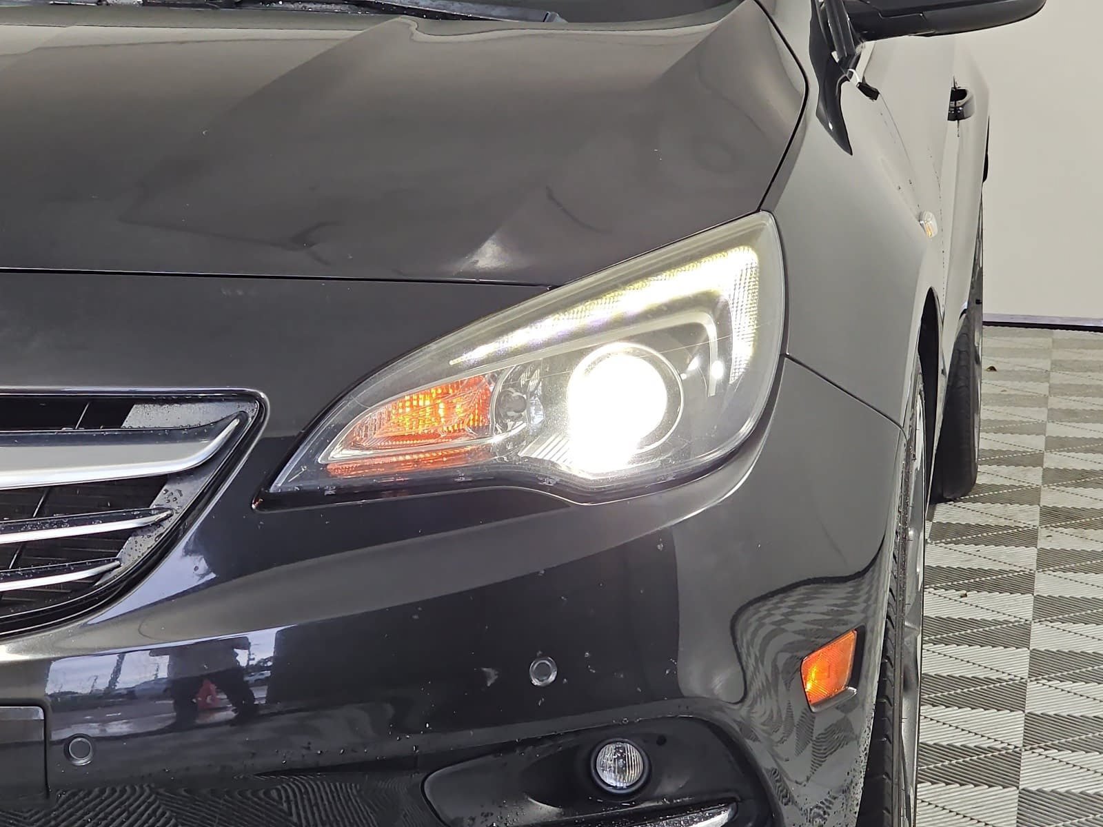Used 2018 Buick Cascada Premium FWD image 26