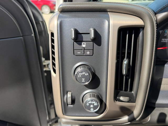 Used 2018 GMC Sierra 1500 Denali w/ Denali Ultimate Package AWD/4WD image 25