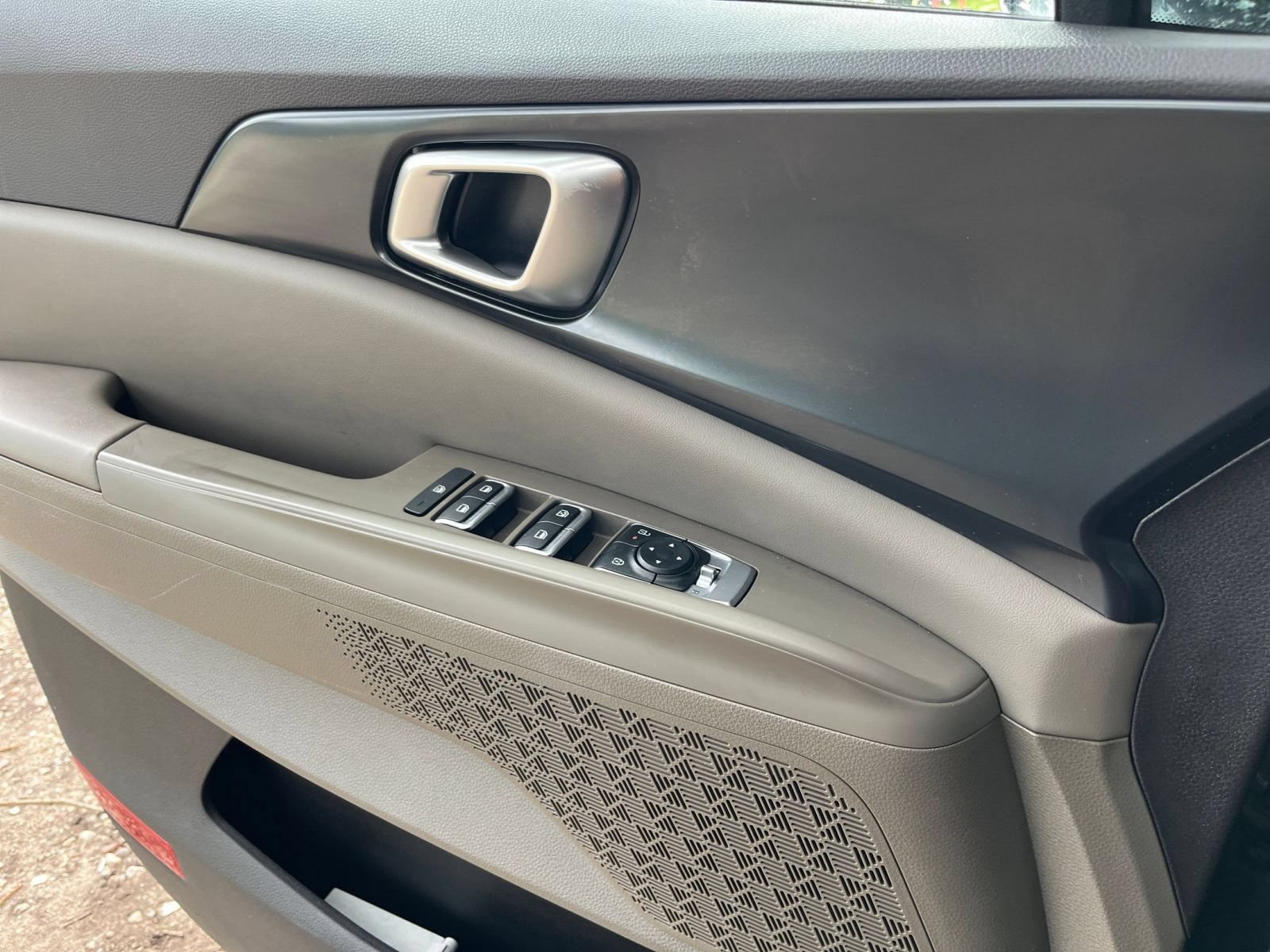 Used 2026 Kia Carnival FWD image 18