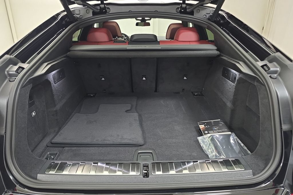 New 2027 BMW X6 xDrive40i w/ Premium Package AWD/4WD image 29