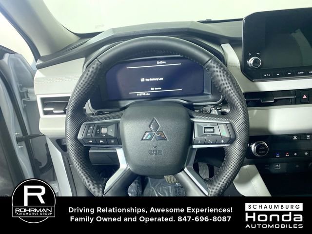 Used 2023 Mitsubishi Outlander SEL image 11