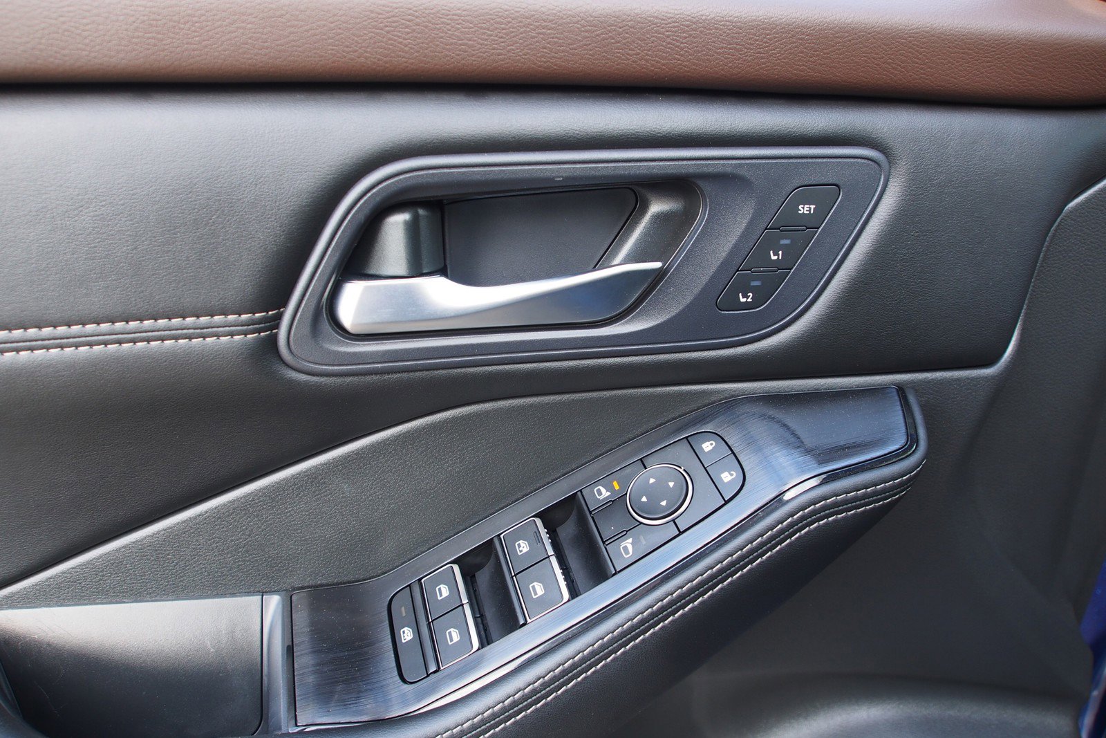 Used 2023 Nissan Rogue SL FWD image 19