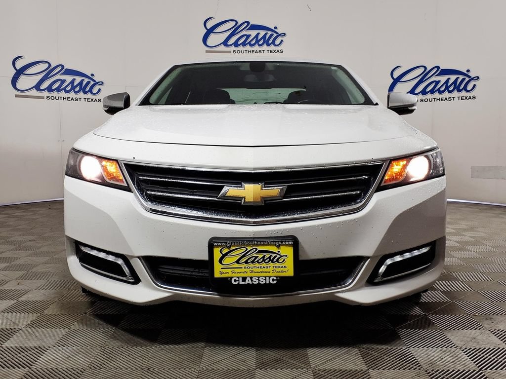 Used 2018 Chevrolet Impala LT FWD image 3