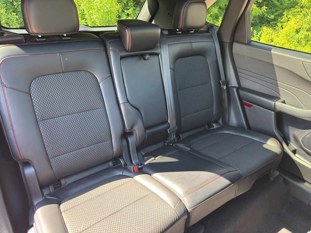 Used 2024 Ford Escape ST-Line w/ Tech Pack #1 AWD/4WD image 27