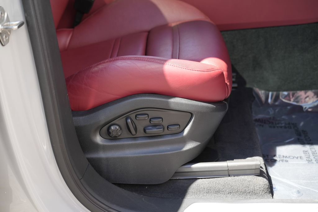 Used 2023 Porsche Cayenne Turbo w/ Premium Package Plus (PI3) image 36