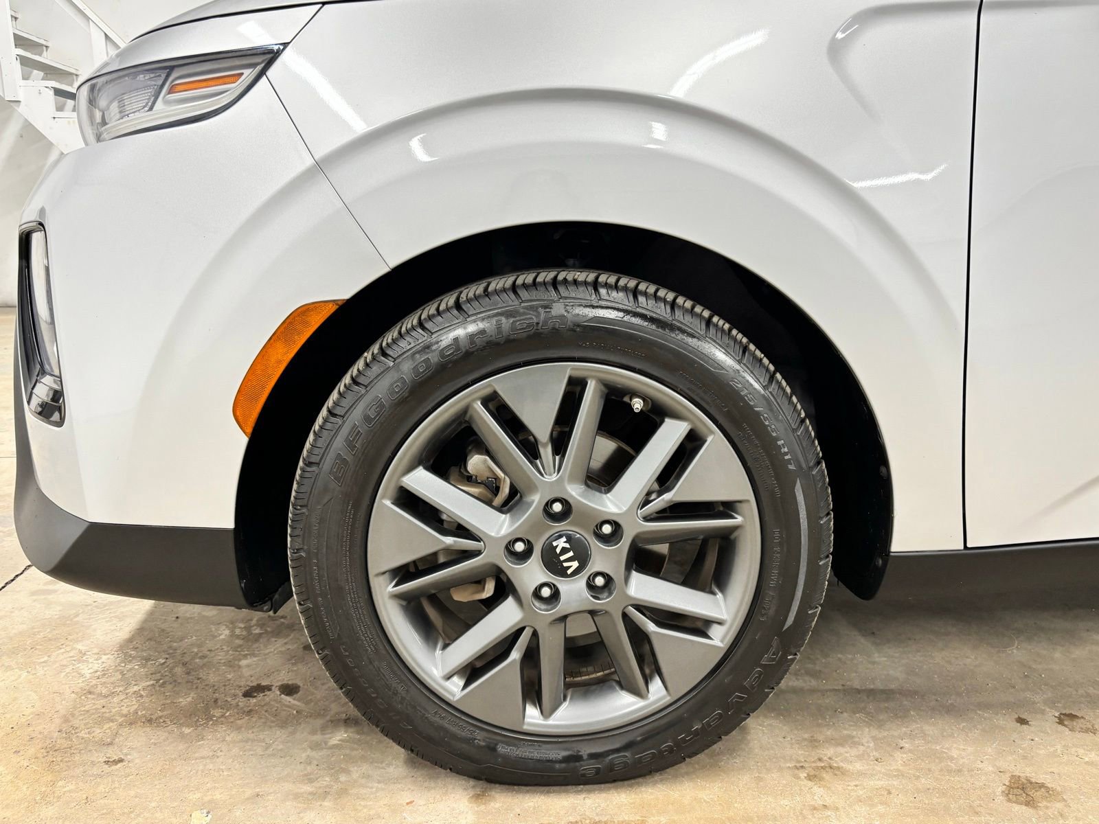 Used 2020 Kia Soul EX FWD image 9
