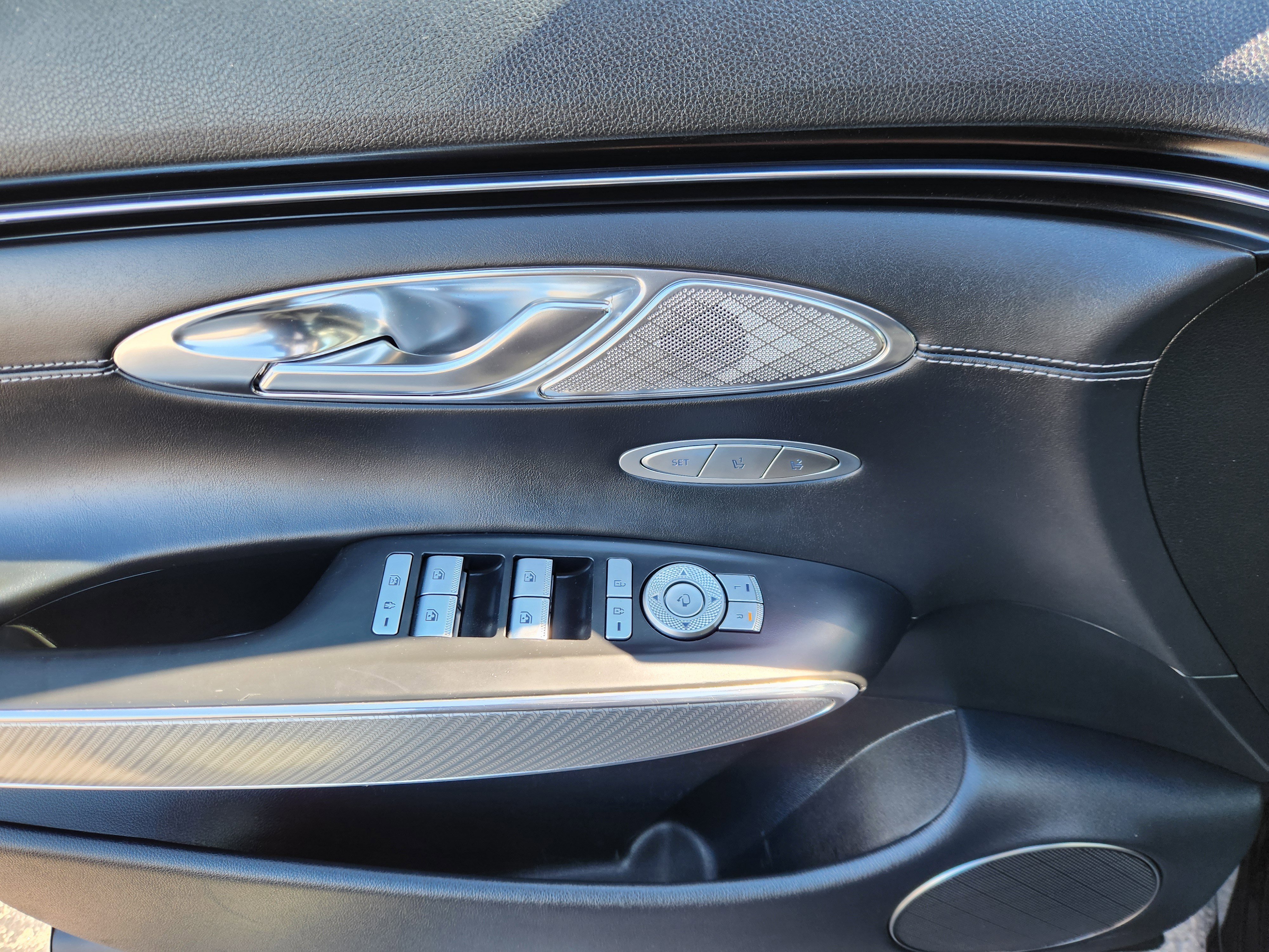 Used 2024 Genesis GV70 3.5T Sport image 18