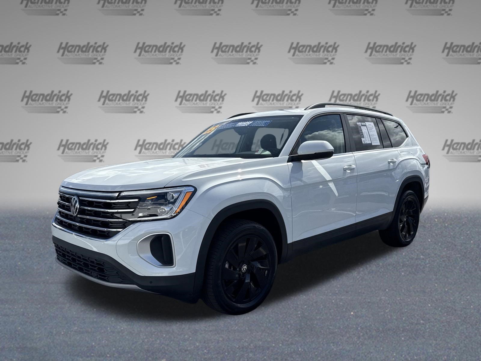 Used 2025 Volkswagen Atlas SE image 5