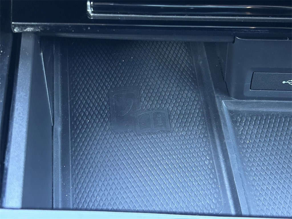 Used 2024 Volkswagen Atlas Cross Sport SEL image 35