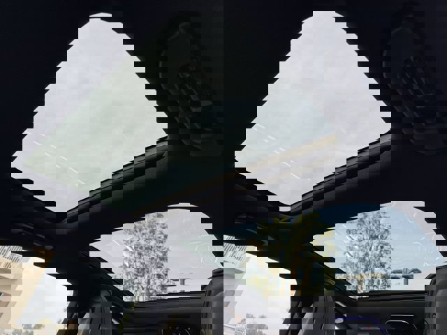 Used 2024 Mercedes-Benz C 300 4MATIC Sedan image 7