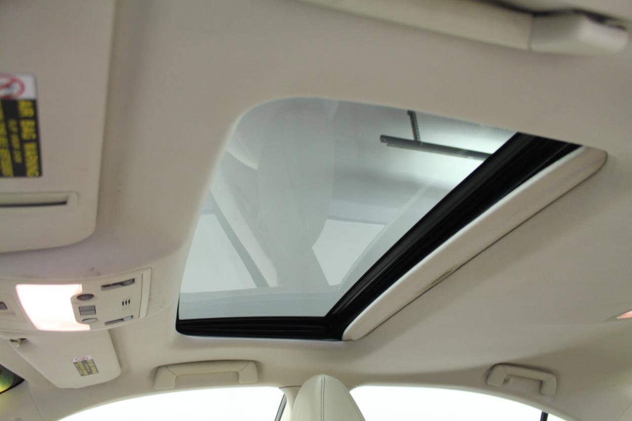 Used 2013 Lexus ES 350 w/ Luxury Pkg image 12