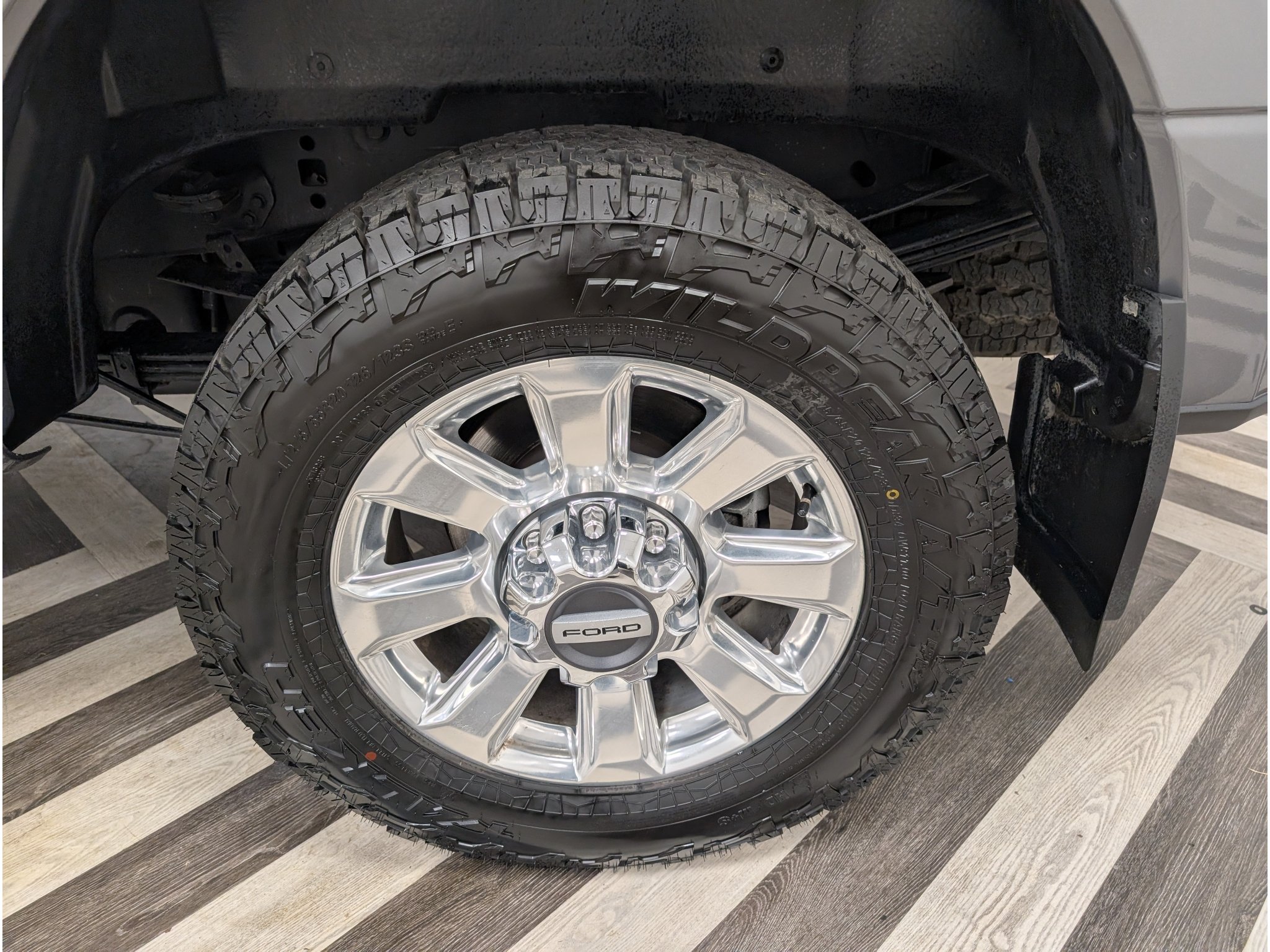 Used 2022 Ford F350 Platinum AWD/4WD image 19