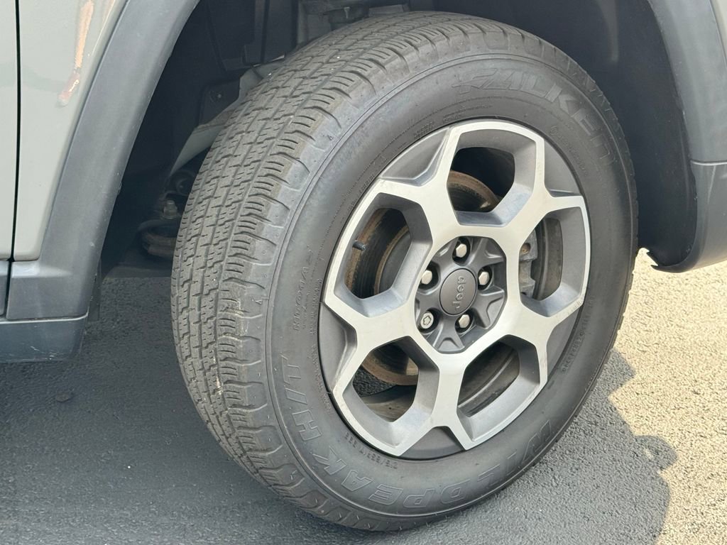 Used 2022 Jeep Compass Trailhawk w/ Trailhawk Elite Group image 9