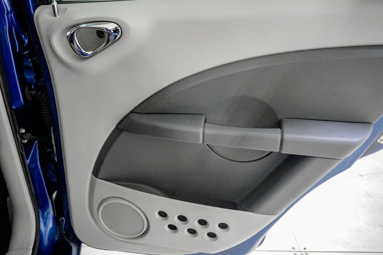 Used 2010 Chrysler PT Cruiser FWD image 30
