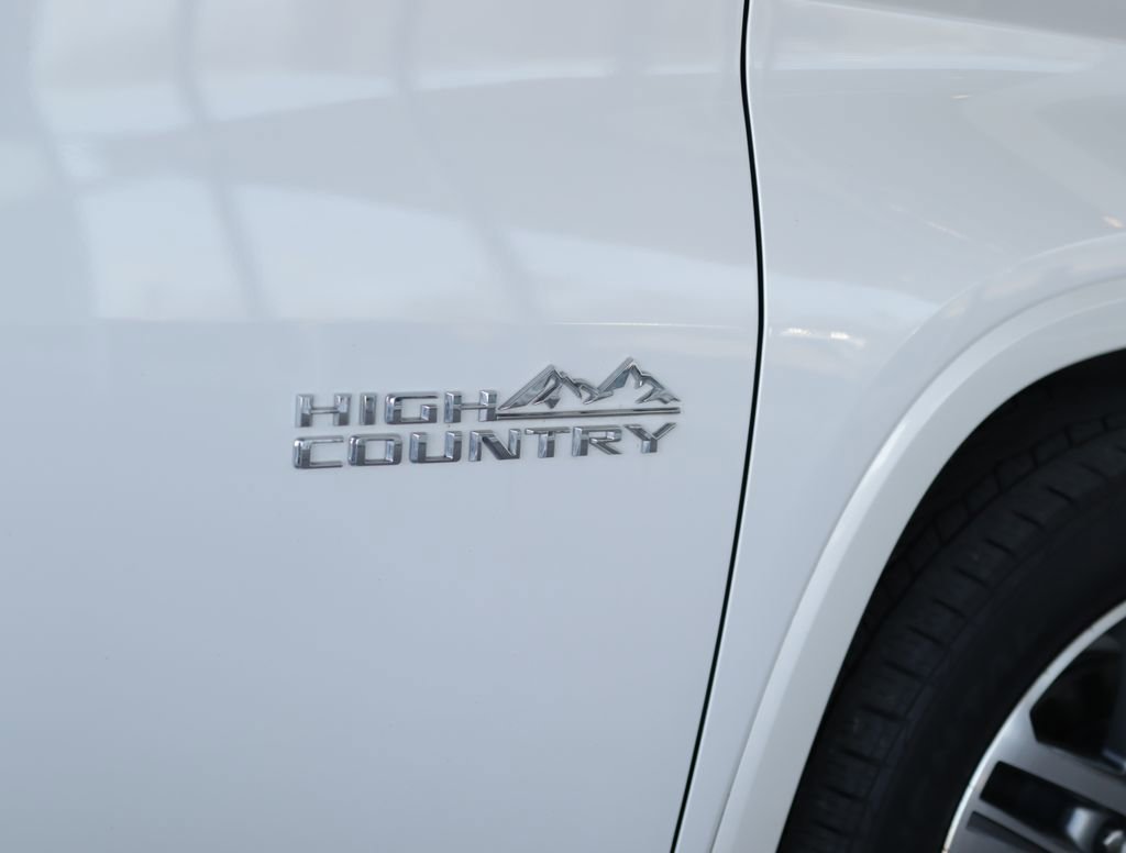 Certified 2023 Chevrolet Traverse High Country w/ LPO, Floor Liner Package image 42