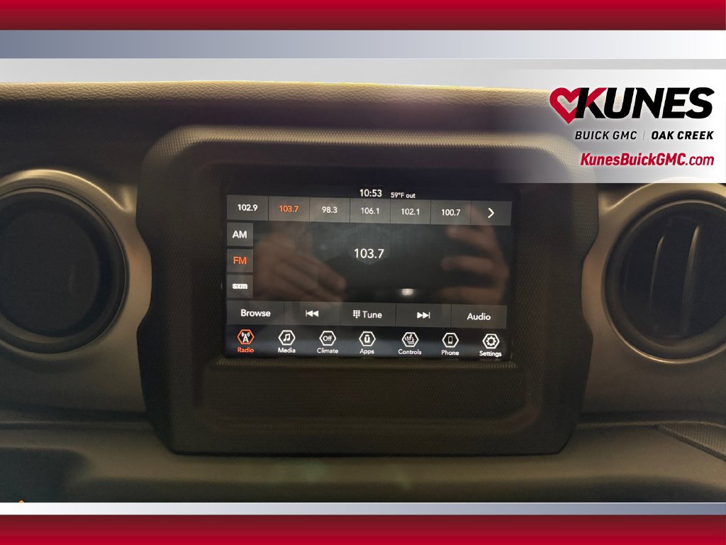 Used 2021 Jeep Gladiator Sport AWD/4WD image 21