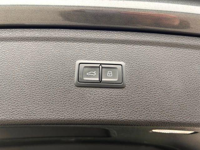 Used 2019 Audi SQ5 Premium Plus w/ Premium Plus Package AWD/4WD image 51