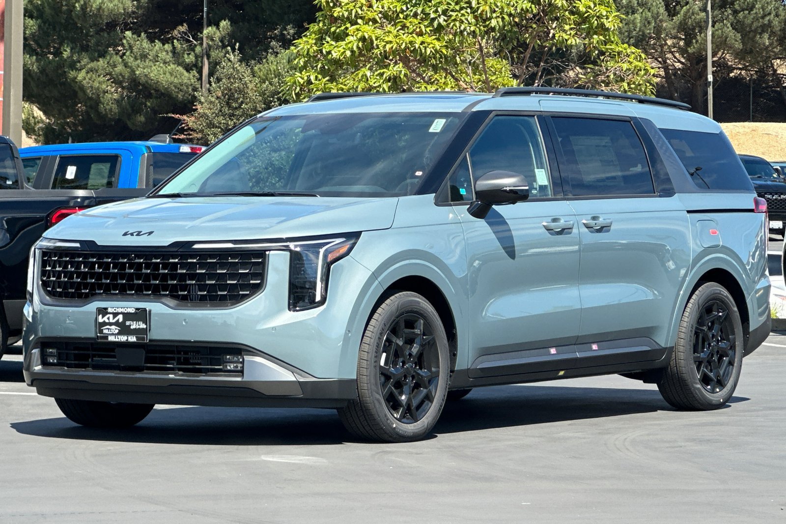 New 2027 Kia Carnival SX Prestige FWD image 8