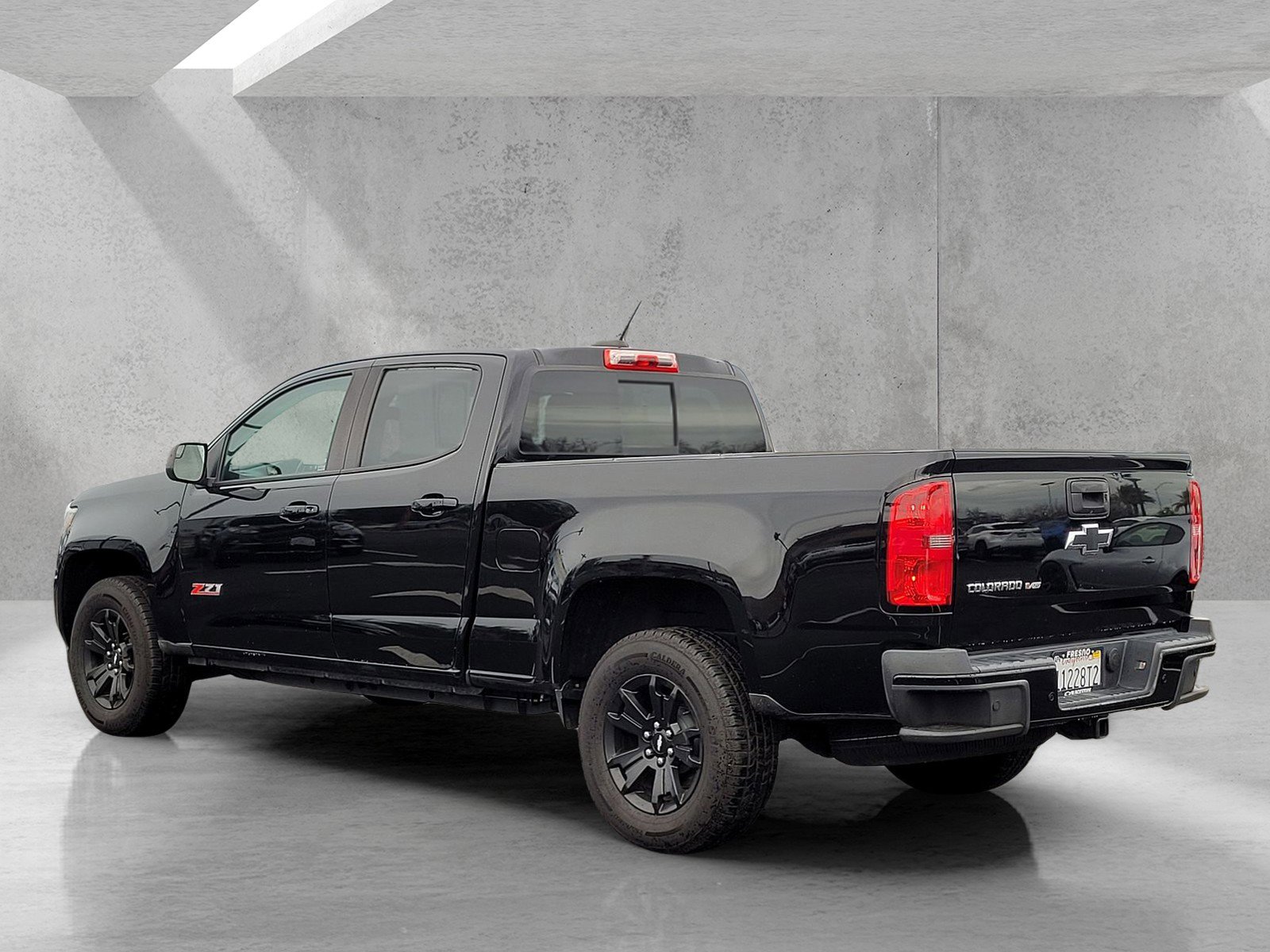 Used 2019 Chevrolet Colorado Z71 w/ Z71 Midnight Edition image 6