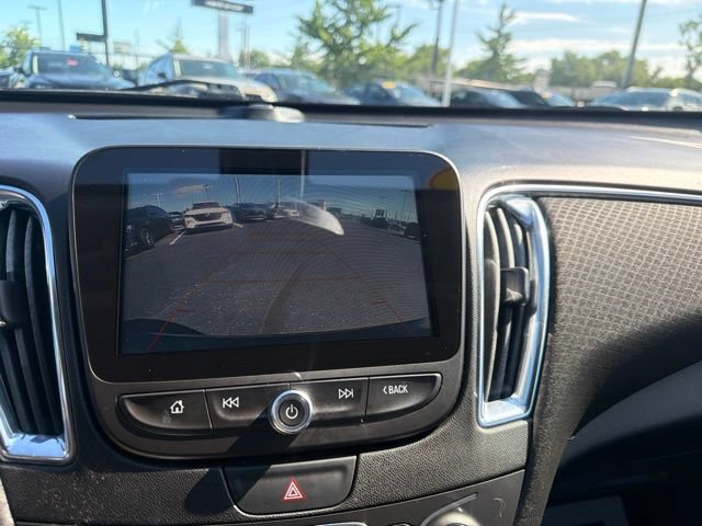 Used 2018 Chevrolet Malibu LT FWD image 42