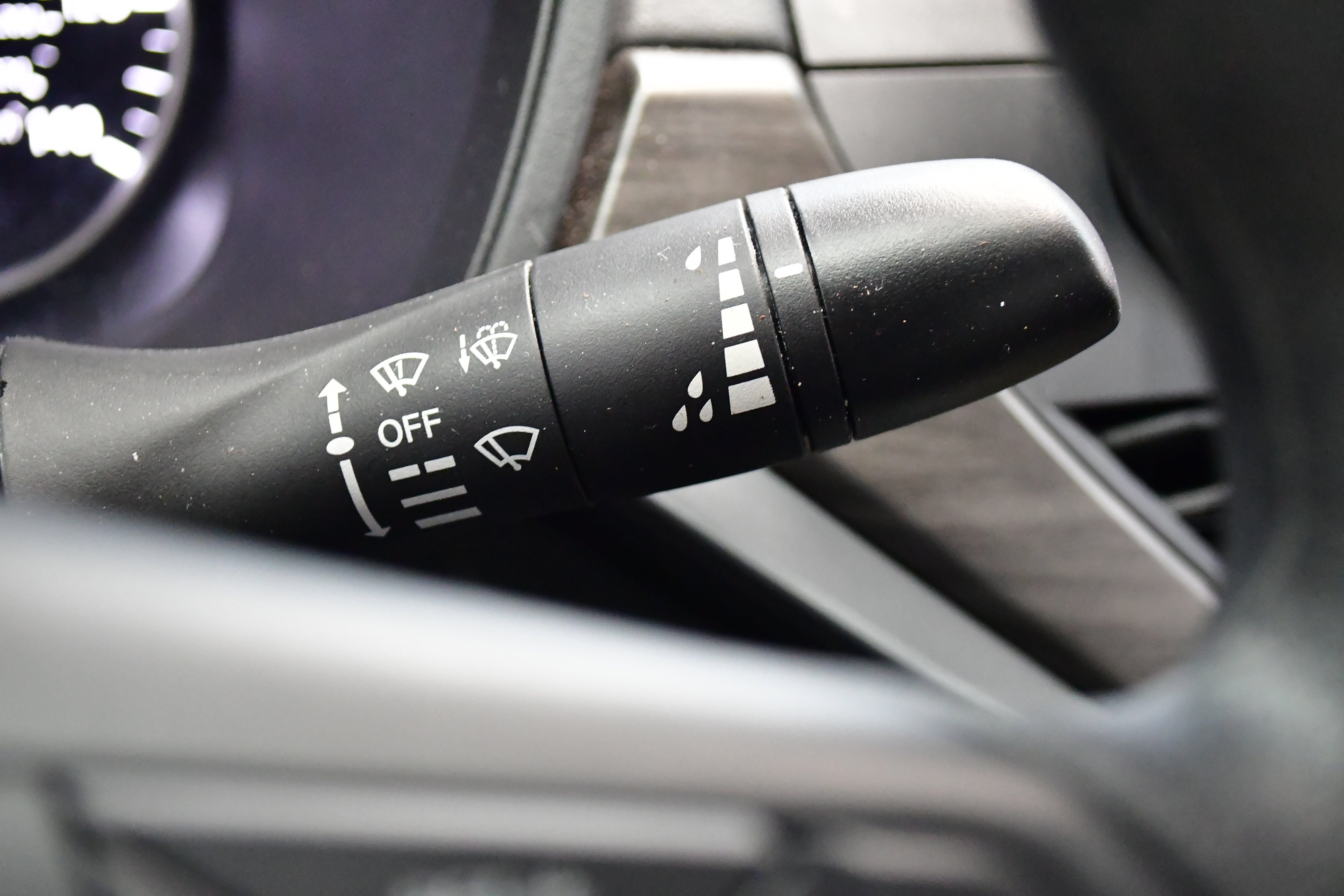 Used 2025 Nissan Altima 2.5 SV FWD image 20