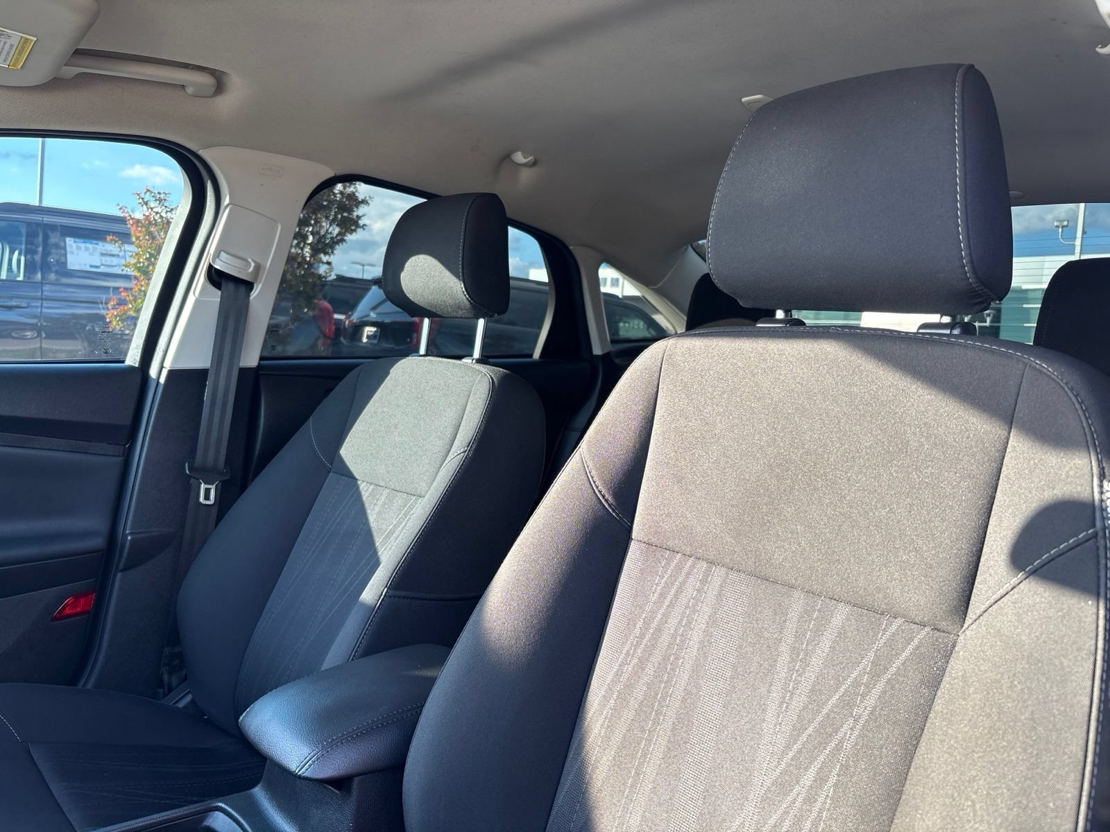 Used 2018 Ford Focus SE FWD image 17