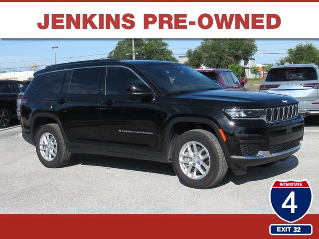 Used 2025 Jeep Grand Cherokee L Laredo RWD image 1