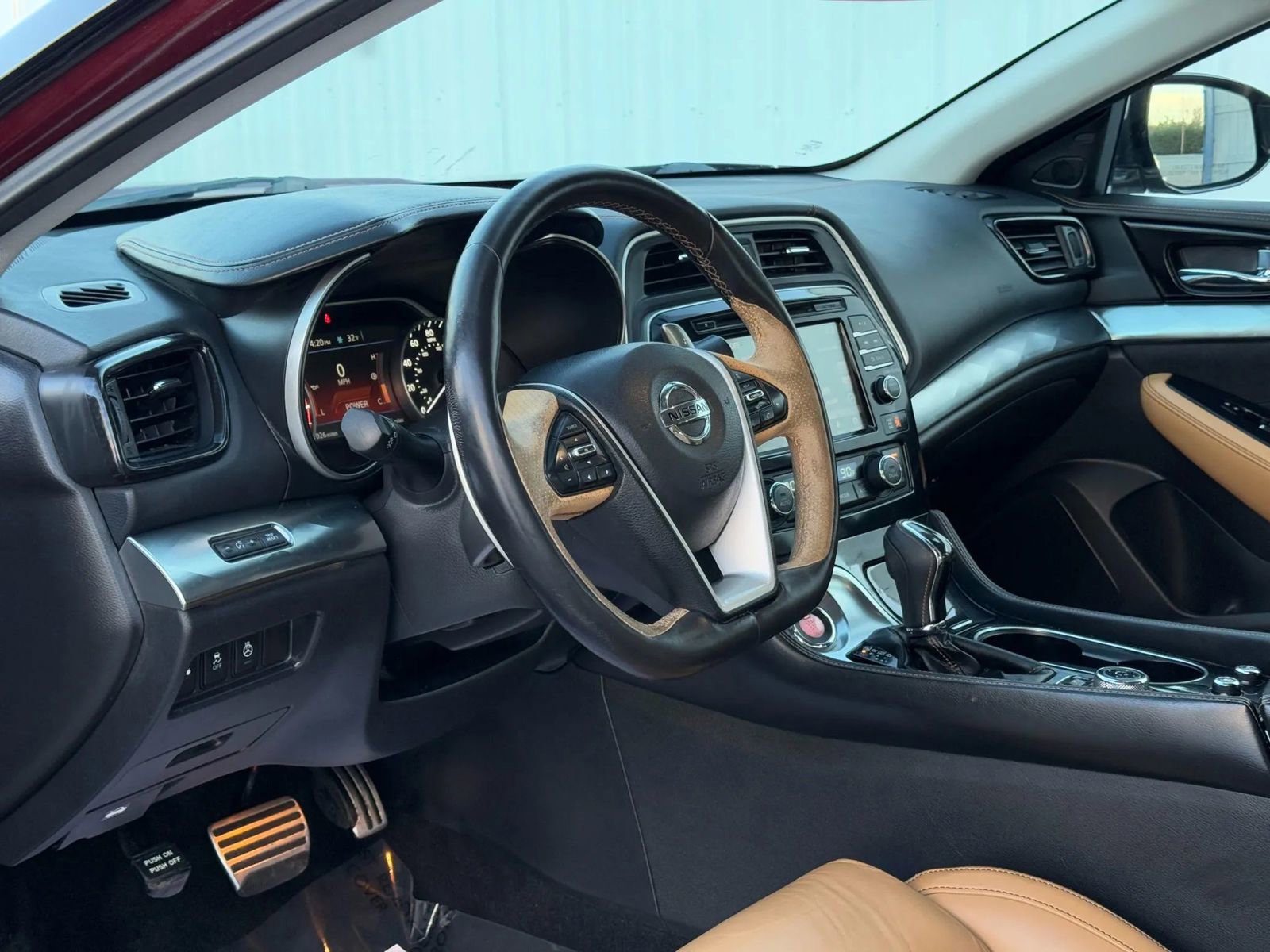 Used 2016 Nissan Maxima SR image 10