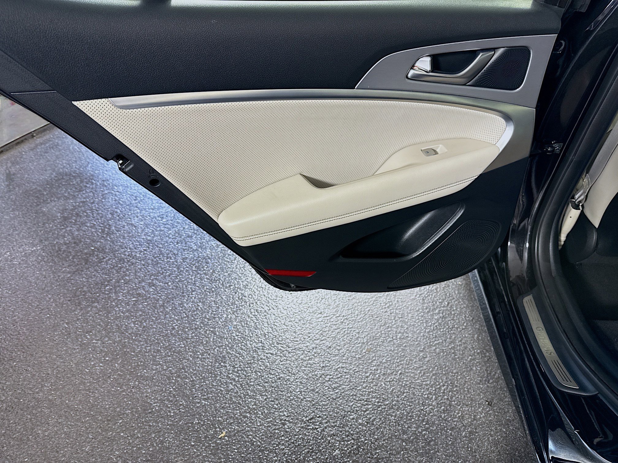 Used 2019 Genesis G70 3.3T Advanced AWD/4WD image 26